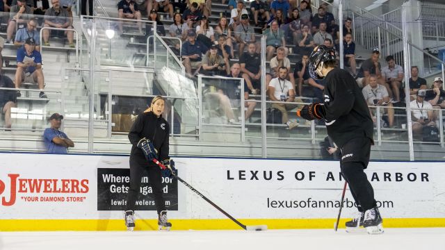 Start the Attack in the Defensive Zone: Kim Weiss' Wall Play