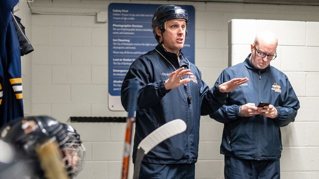 5 Ways to be More Persuasive as a Hockey Coach