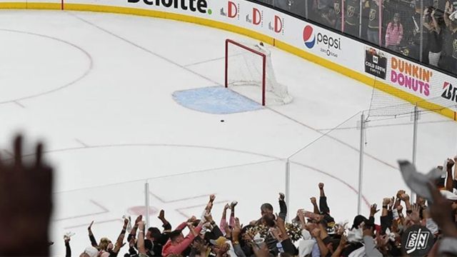 Should you pull your goalie in overtime?